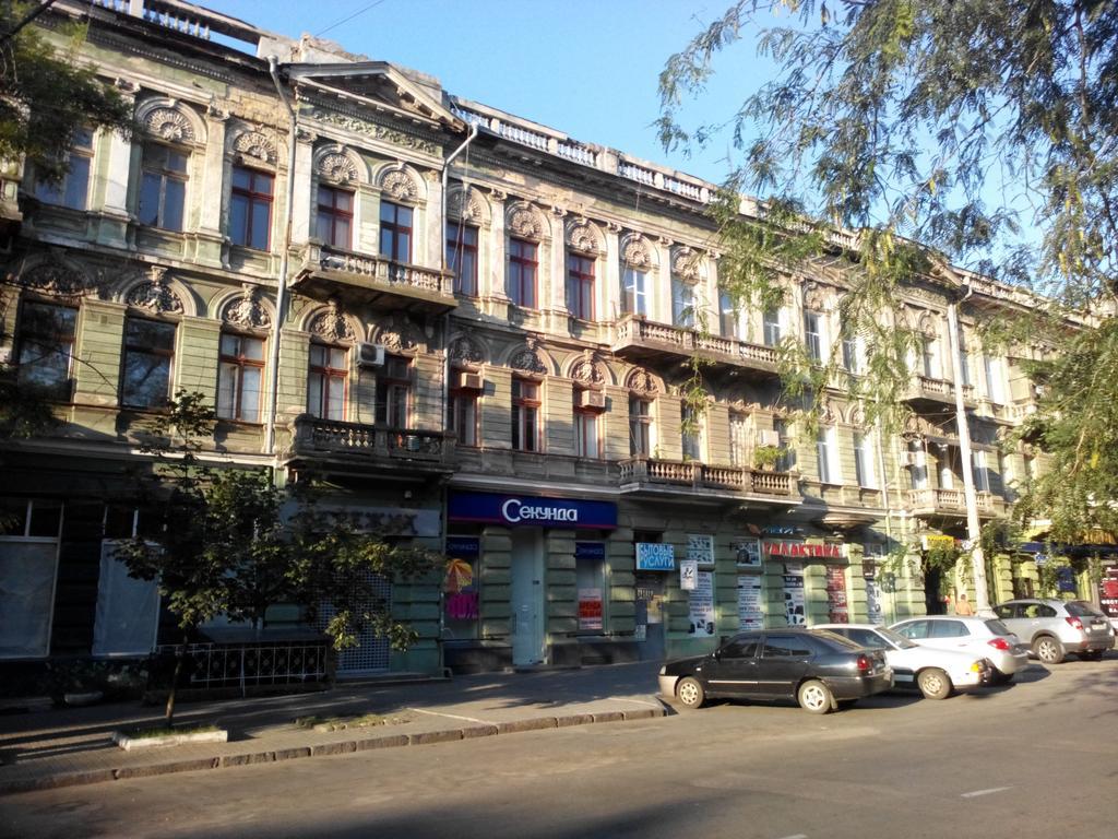Apartment Grecheskaya 45/40 *